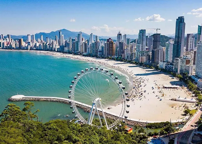 Apto A 100M Da Praia Central
