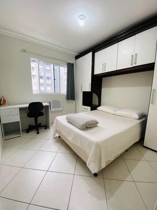 Apartamento Apto A 100m Da *